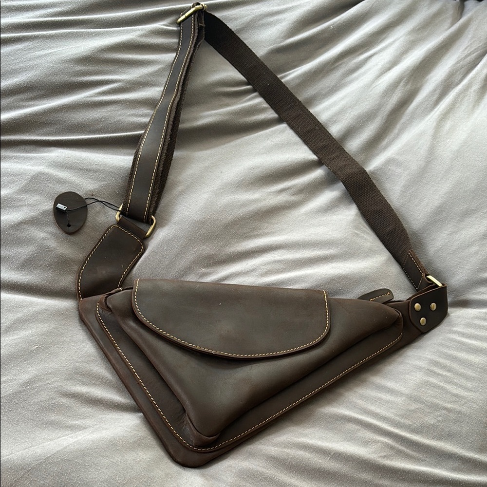 Brown Leather women’s/Men's Crossbody Bag